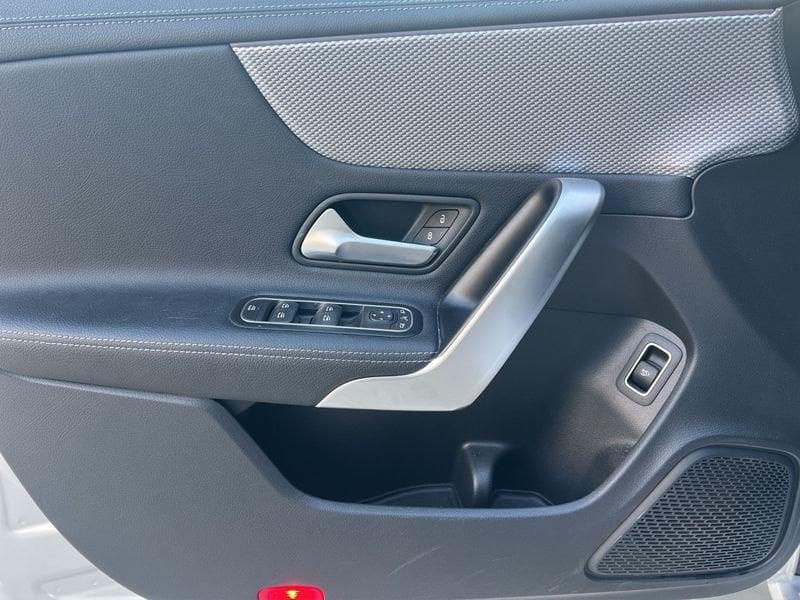Mercedes-Benz CLA CLA Coupe 200 d Sport
