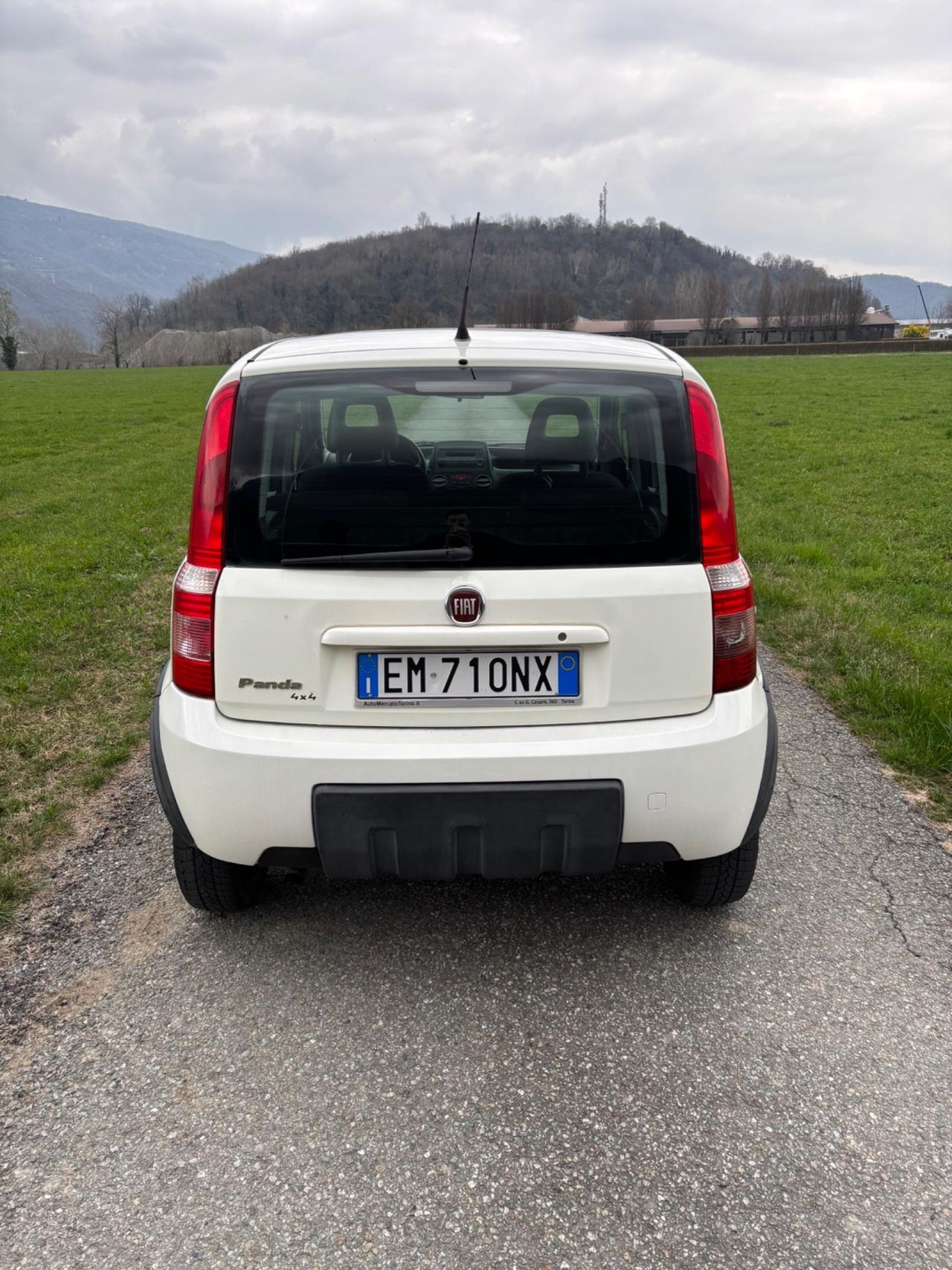 Fiat Panda 1.3 MJT 16V DPF 4x4 Climbing