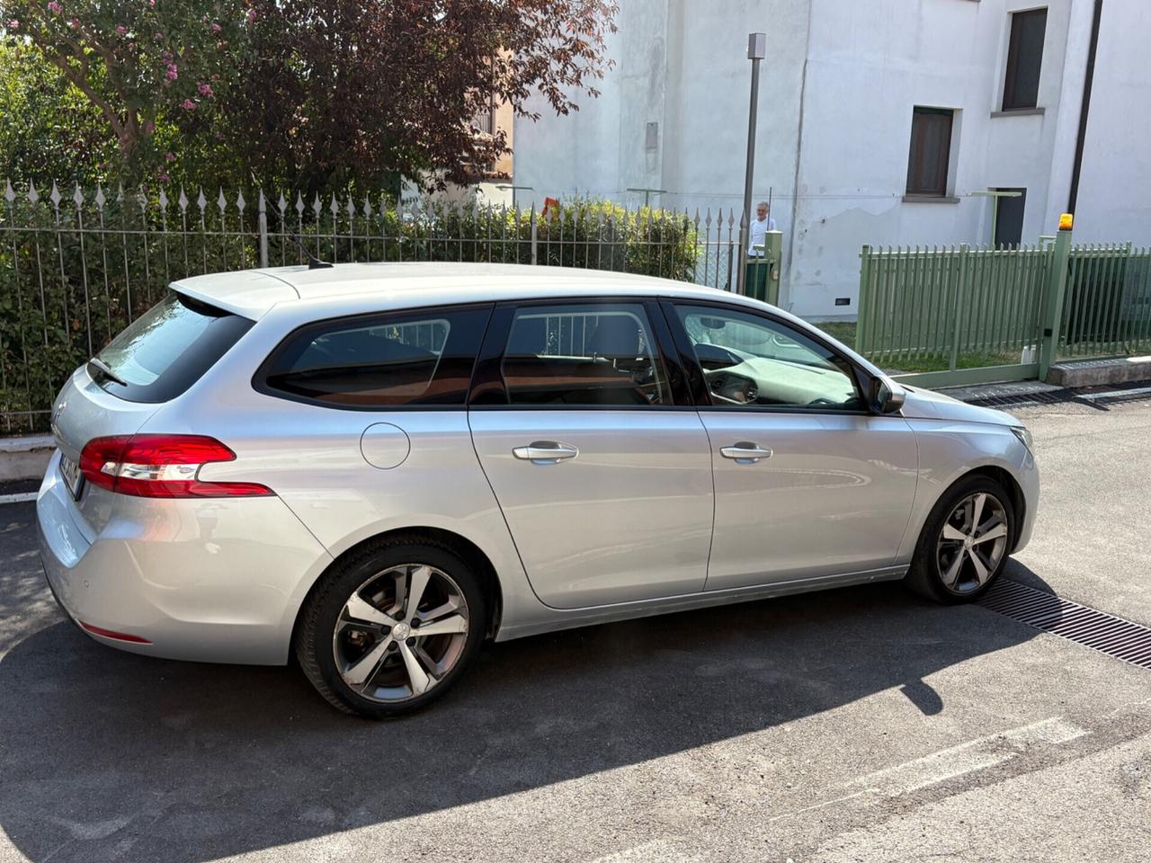 Peugeot 308 1.6 e-HDi 115 CV StopeStart SW GT Line