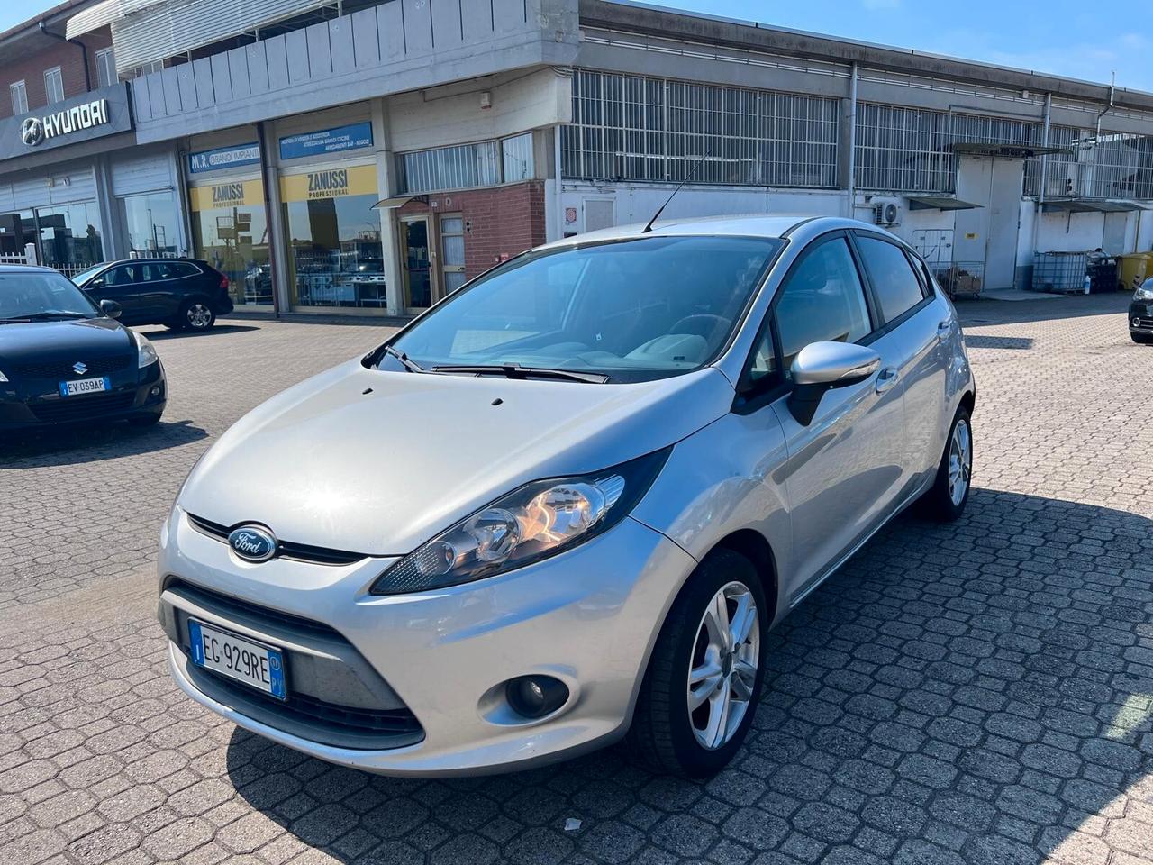 Ford Fiesta 1.4 TDCi 70CV 5 porte Titanium