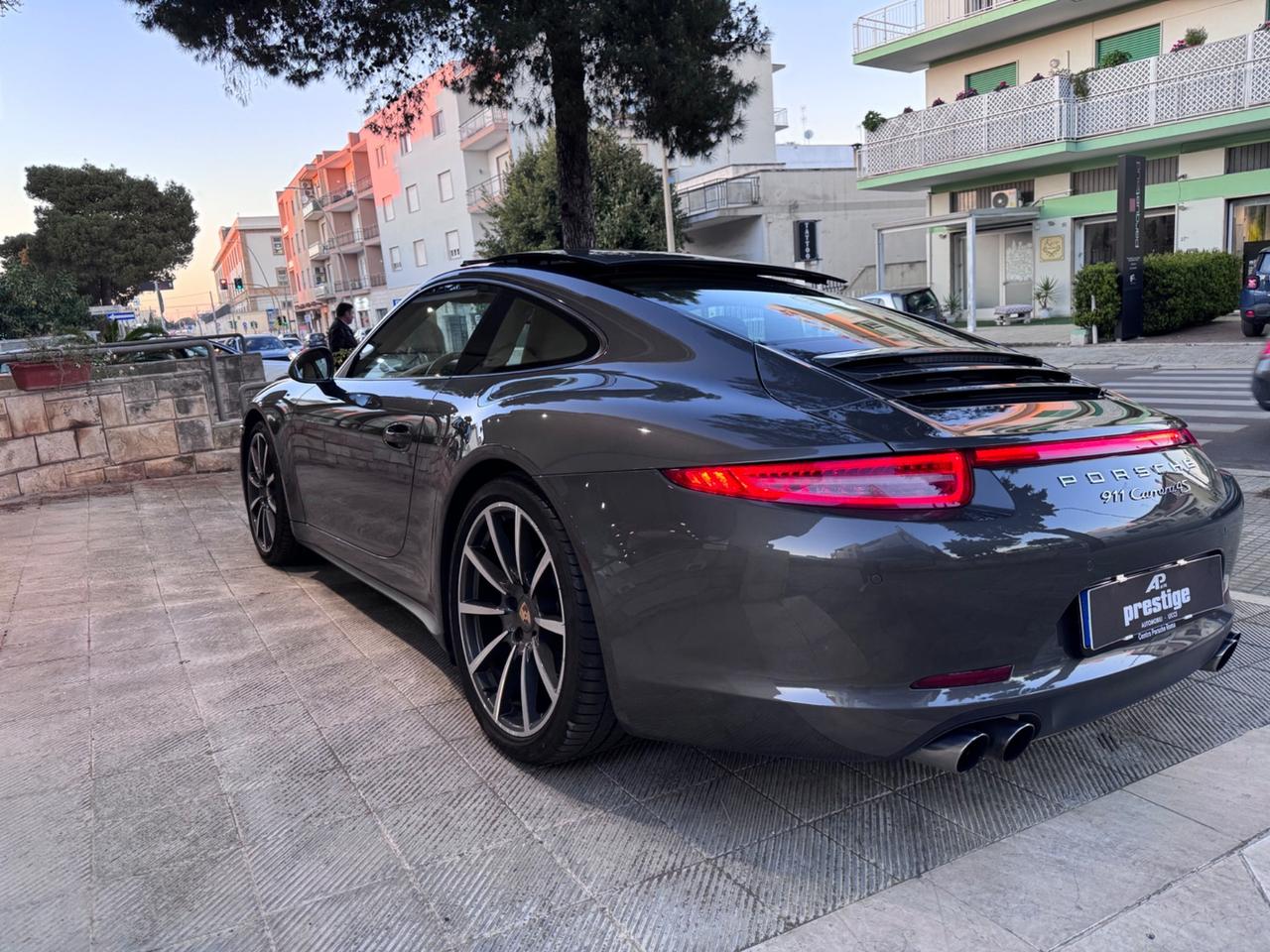 Porsche 911 3.8 Carrera 4S Coupé