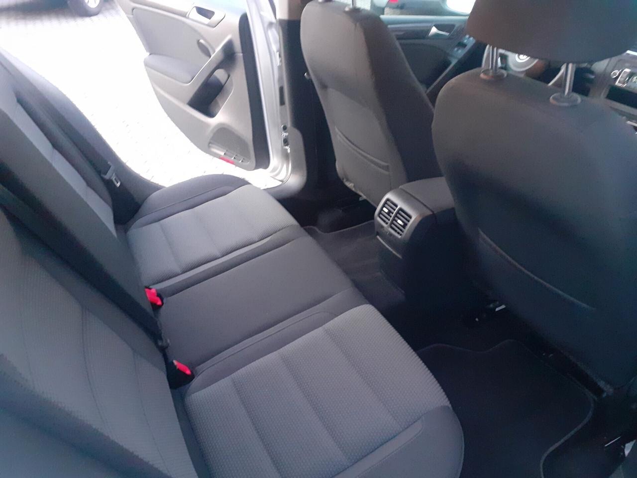 Volkswagen Golf 1.6 TDI DPF 5p. Highline