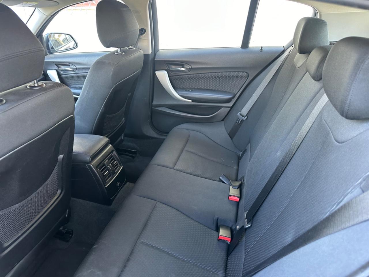 Bmw 118 118d 5p. Advantage