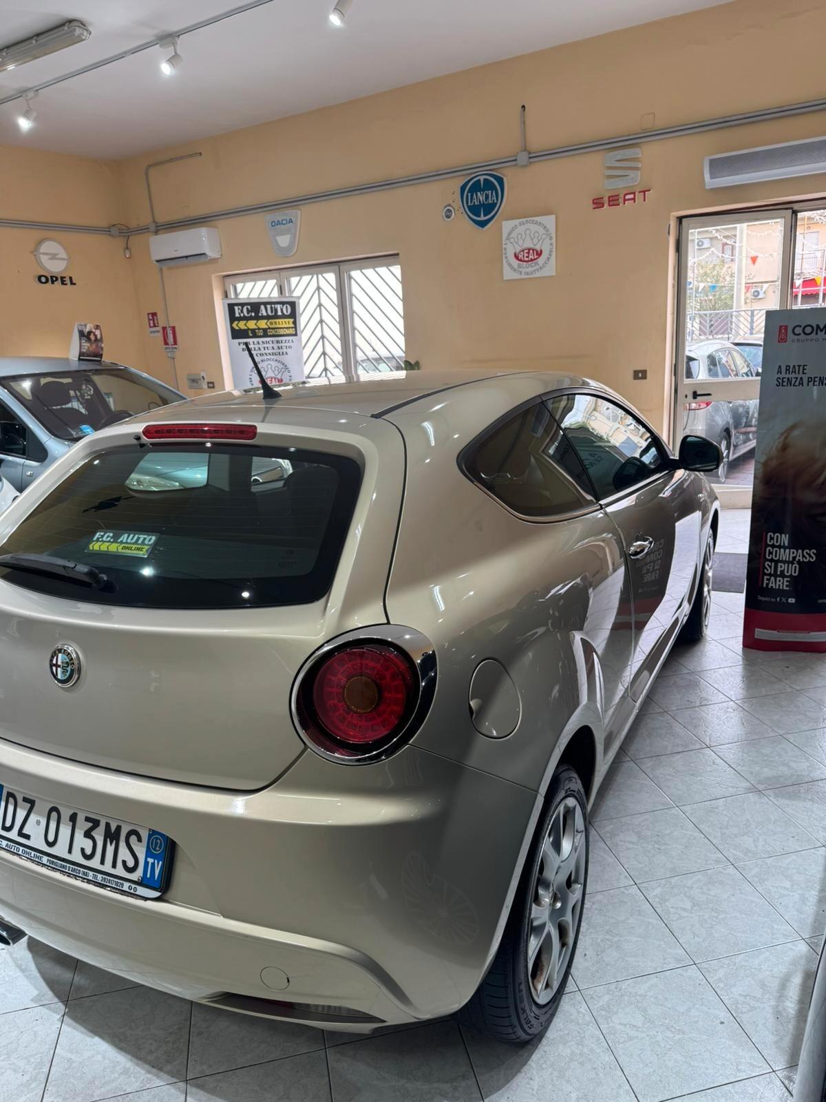 Alfa Romeo MiTo 1.6 JTDm 16V Distinctive Sport Pack