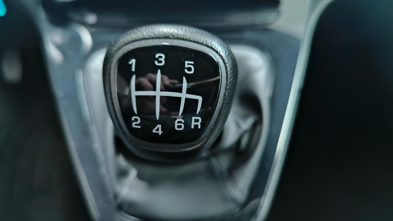 Lancia Ypsilon 1.0 FireFly 5 porte S&S Hybrid Ecochic Silver