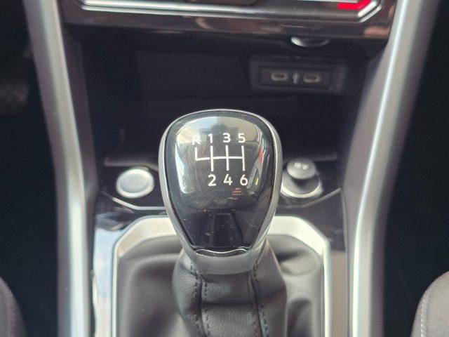 VOLKSWAGEN T-Roc 1.0 TSI IQ Light LED Performance 18" CAMERA ACC