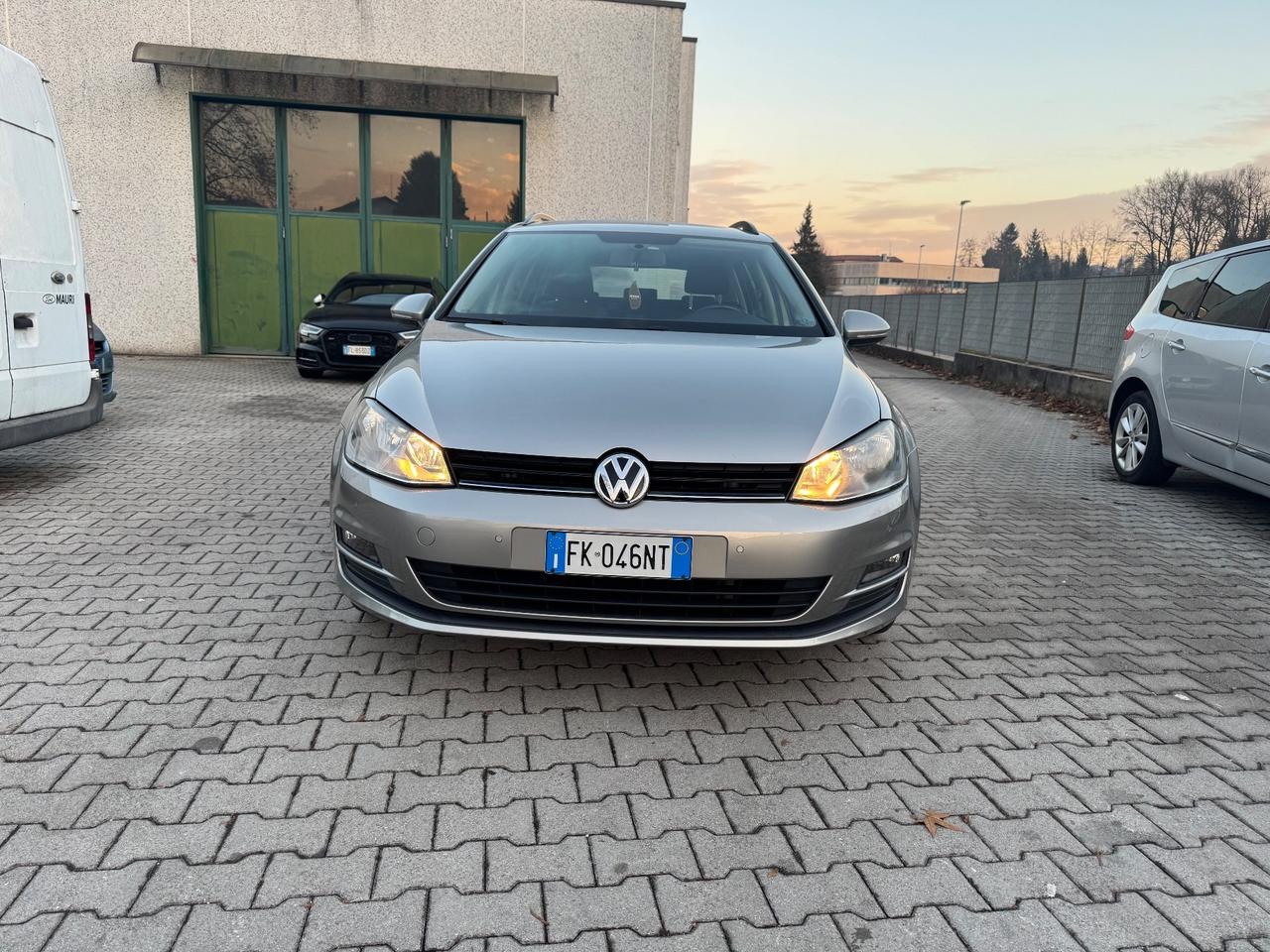 Volkswagen Golf Variant 1.6 TDI 110 CV DSG Highline BMT