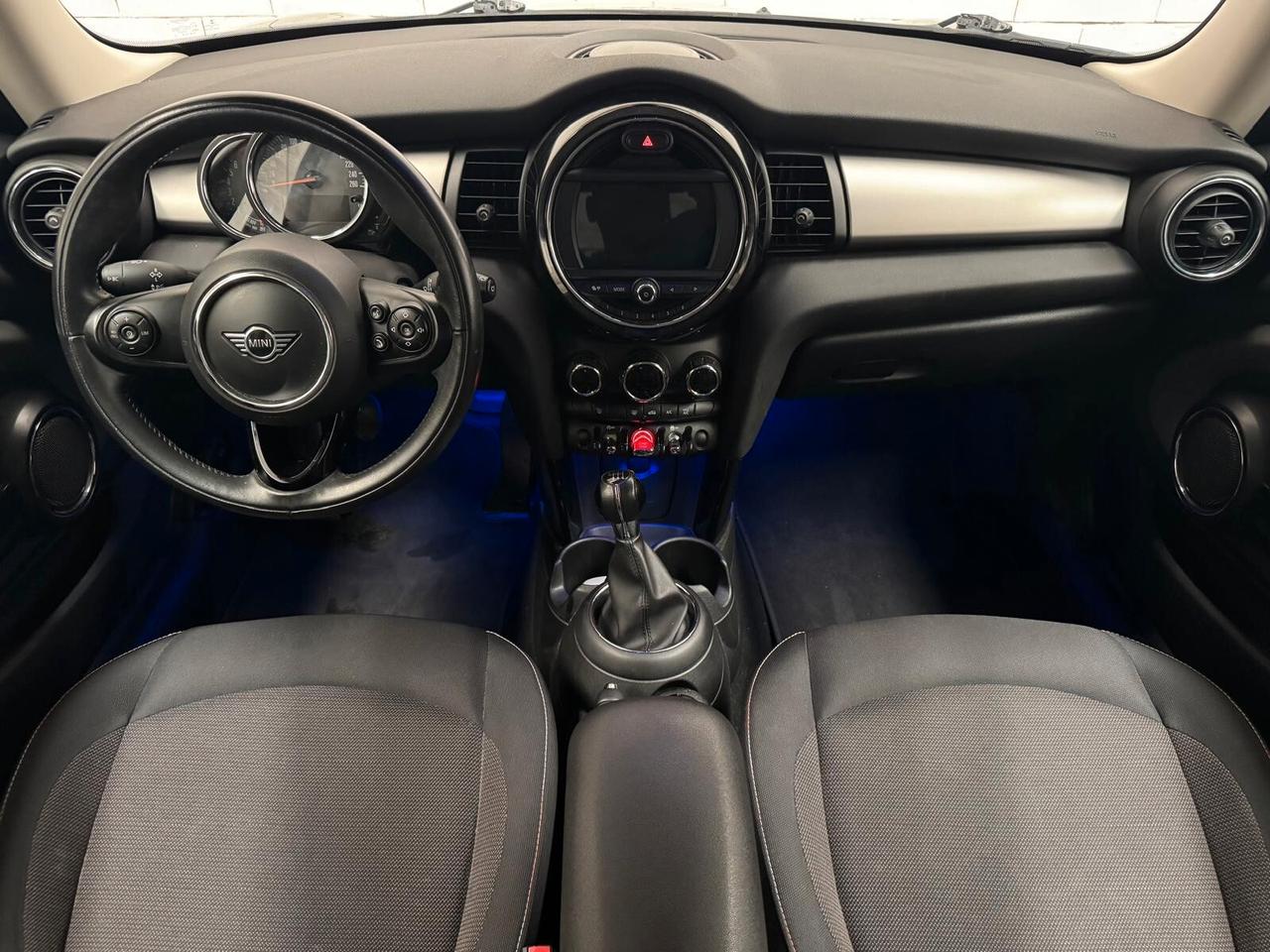Mini 1.5 One allestimento Baker Street