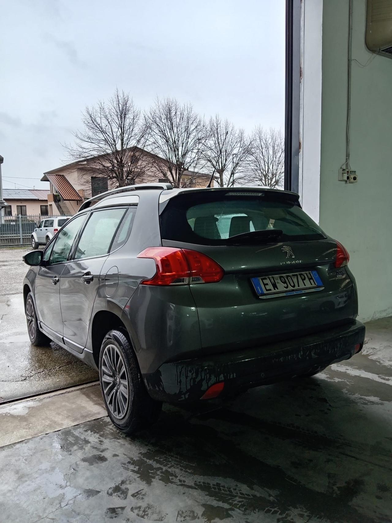 Peugeot 2008 1.6 e-HDi 92 CV Stop&Start Urban Cross