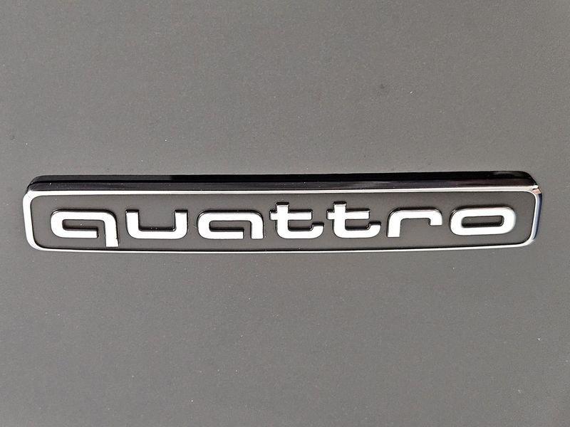 Audi Q5 Sportback 2.0 tdi S line edition quattro S tronic 150kw New Model 2026
