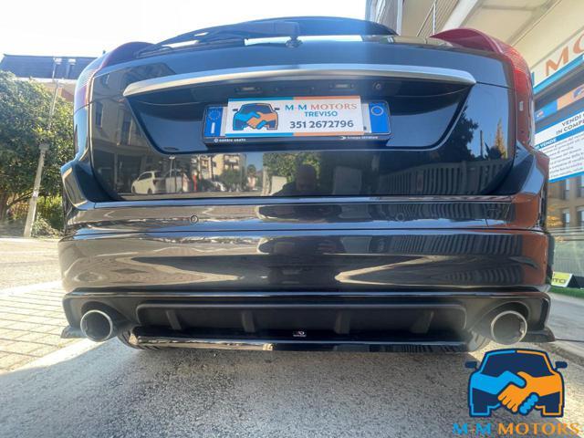 VOLVO XC60 D4 AWD doppio treno di gomme