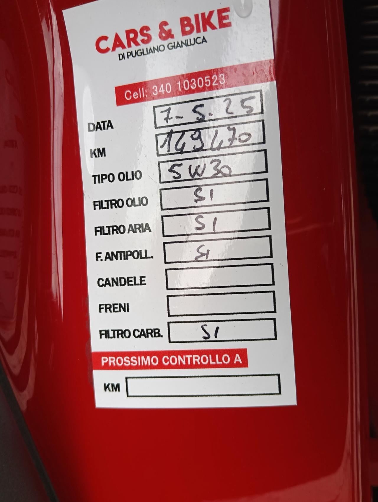 Audi Q2 30 TDI Business Design