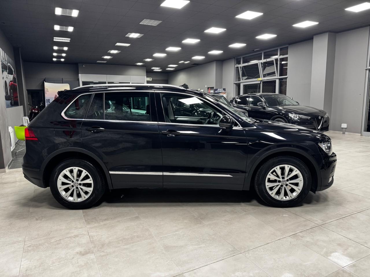 VOLKSWAGEN TIGUAN 2018 1.6 TDI TETTO APRIBILE