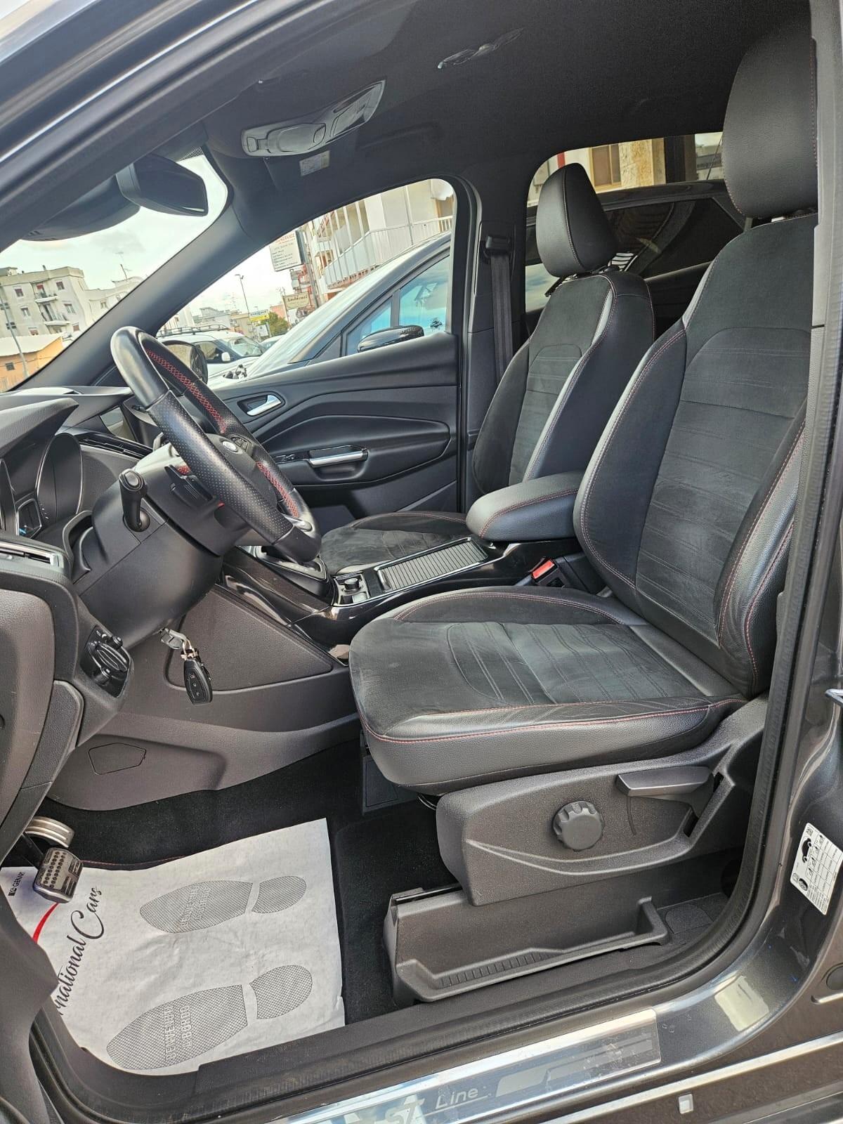 Ford Kuga St-Line 2.0TDI 120CV TITANIUM FULL