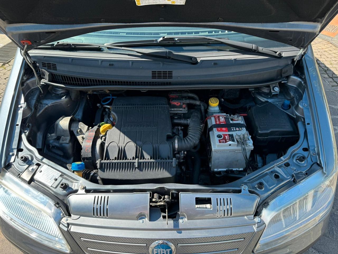 Fiat Idea 1.2 16V Black Label BONUS GPL