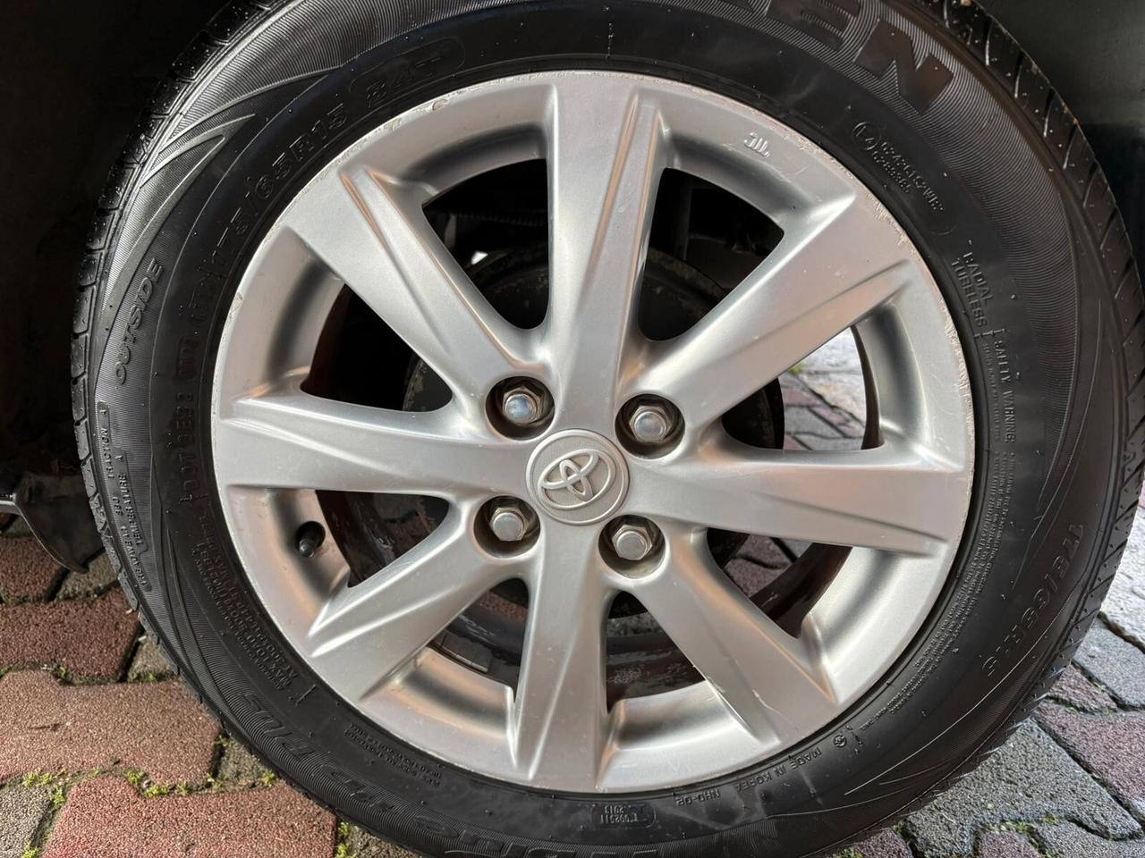 Toyota Yaris 1.3 5 porte Lounge