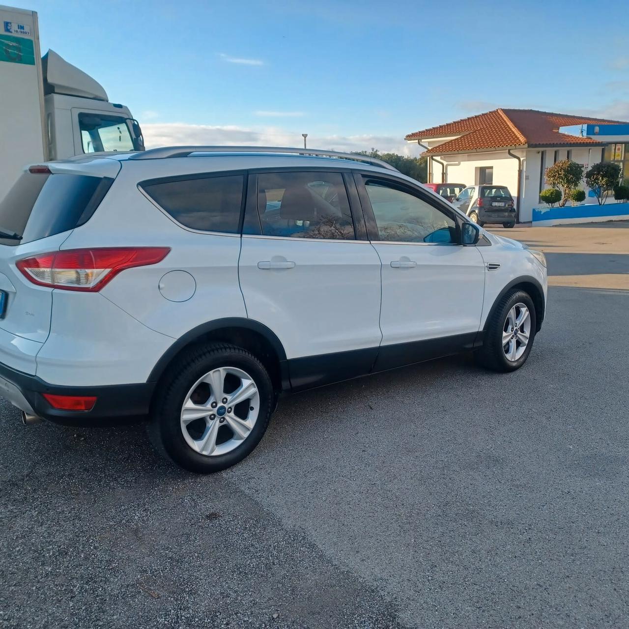 117.938KM KUGA 2.0 TDI PERFETTO