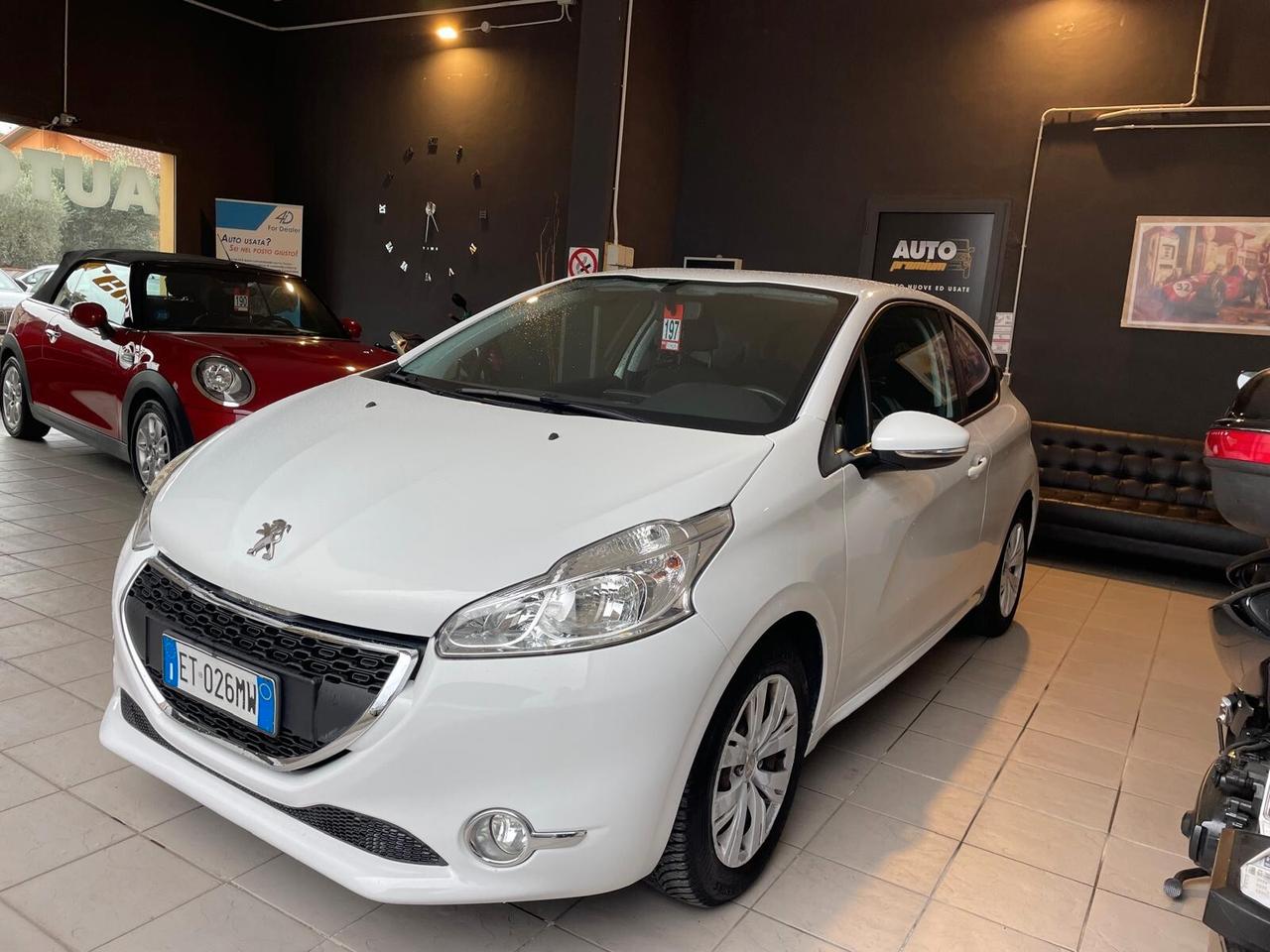 Peugeot 208 1.2 VTi 82 CV 3 porte Allure