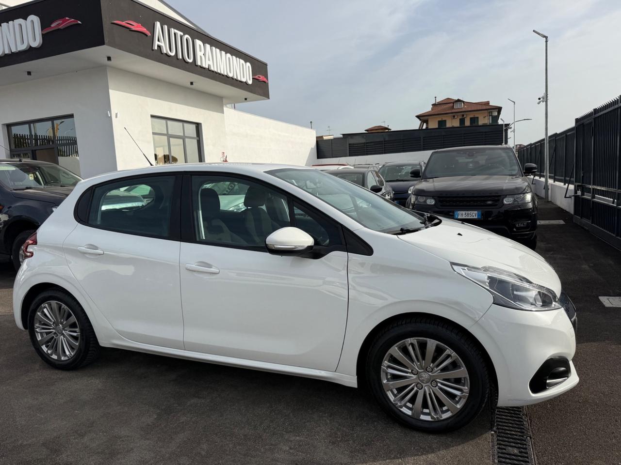 Peugeot 208 1.2 Benzina 82 5 porte Allure