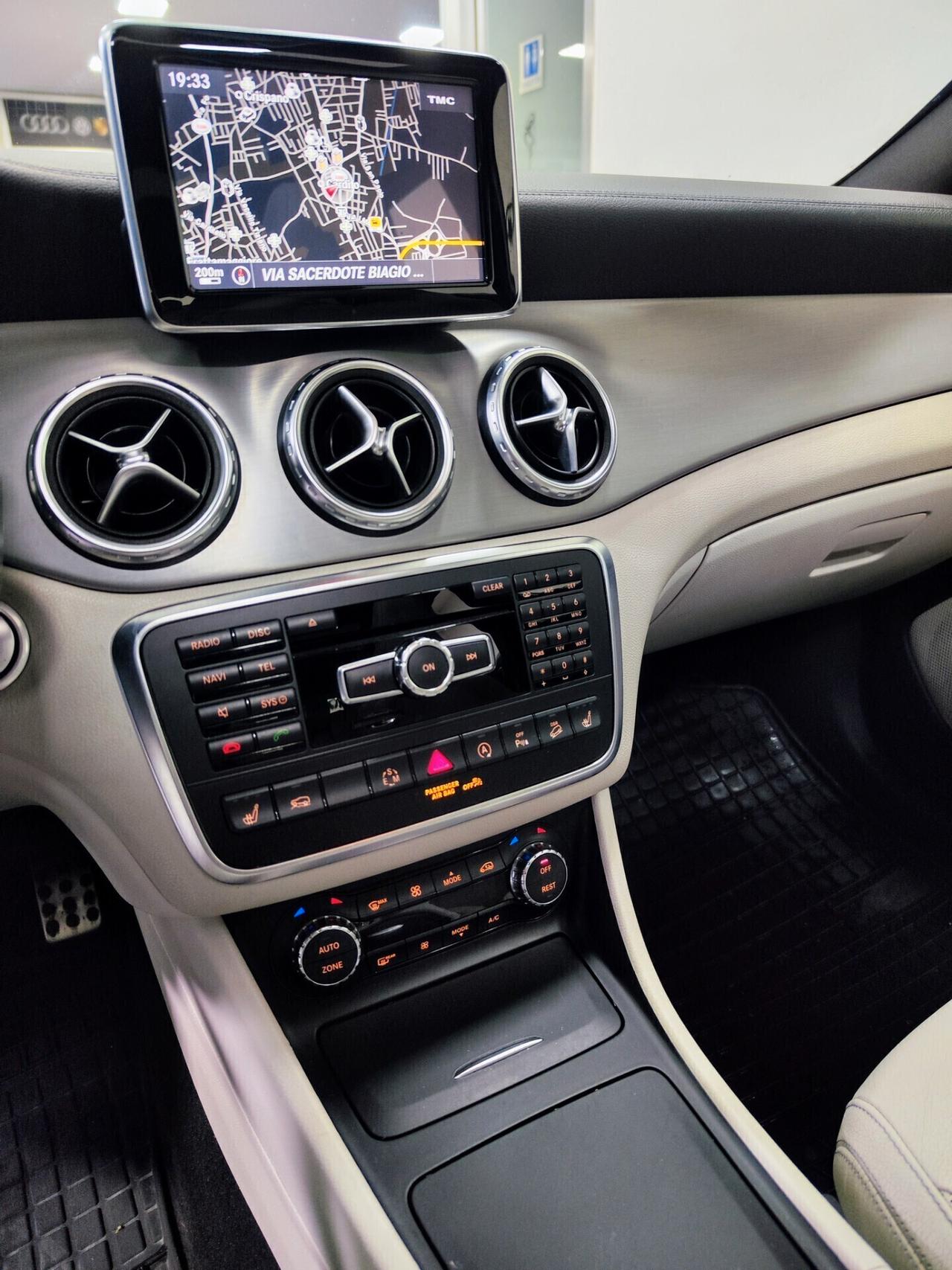 Mercedes-benz GLA 220 CDI Automatic 4Matic Premium Tetto
