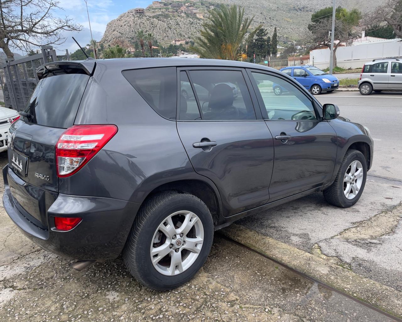 Toyota RAV 4 RAV4 2.2 D-4D 150 CV DPF Luxury