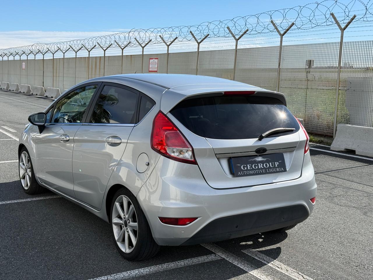 Ford Fiesta 1.4 97 CV - GPL Titanium-FULL