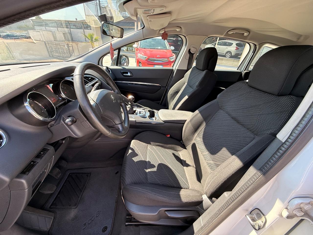 Peugeot 3008 1.6 HDi 110CV Business
