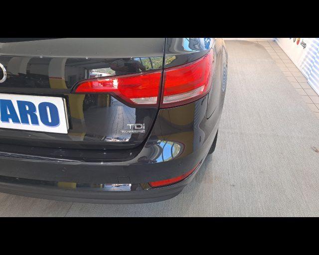 AUDI A4 Avant 40 2.0 tdi Business quattro 190cv s-tronic