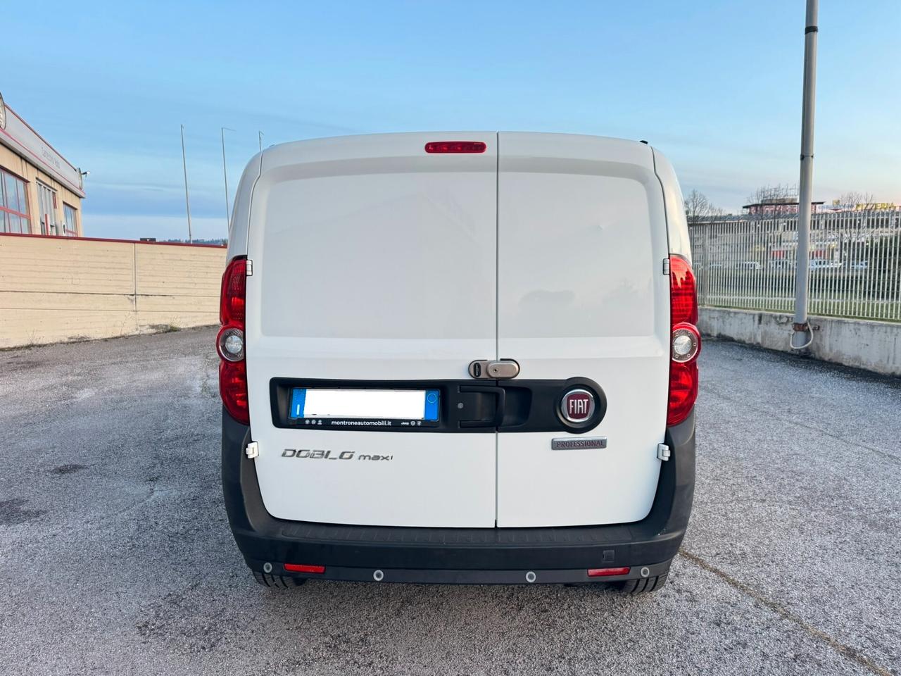 Fiat Doblo' cargo Maxi Autocarro 3 posti