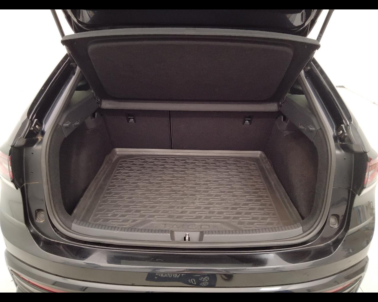 VOLKSWAGEN Taigo - Taigo 1.0 tsi R-Line 110cv