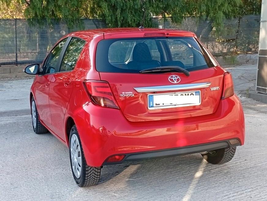 Toyota Yaris 1.0 5 porte Lounge