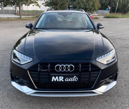 Audi A4 Allroad 40 2.0 tdi mhev Identity Contrast quattro 204cv s-tronic