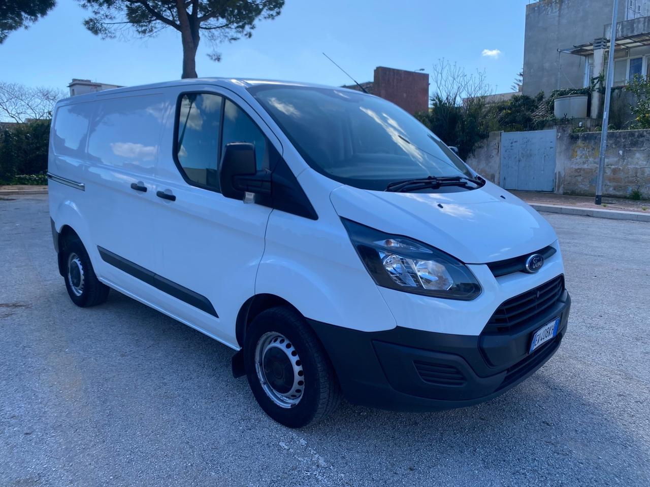 Ford Transit Custom 2.2 TDCi 101cv