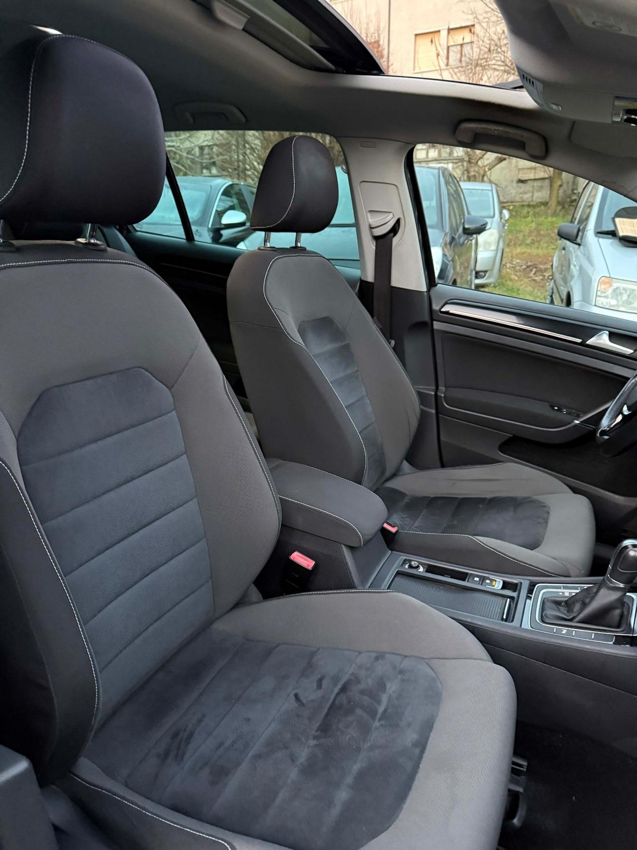 Volkswagen GOLF 1.4 TSI 140 CV DSG 5p HIGHLINE TETTO