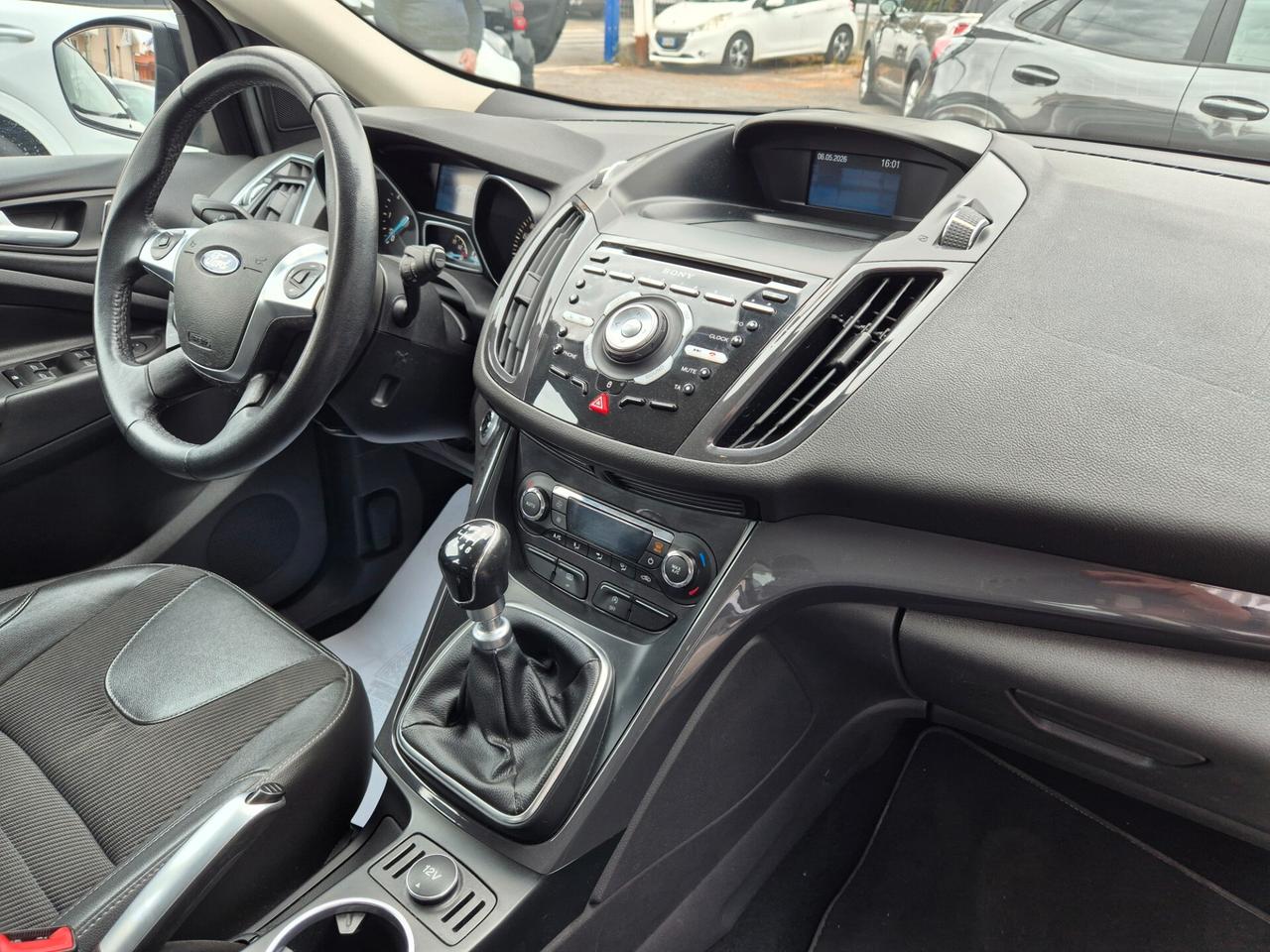 Ford Kuga 2.0 TDCI 150 CV S&S 4WD Titanium