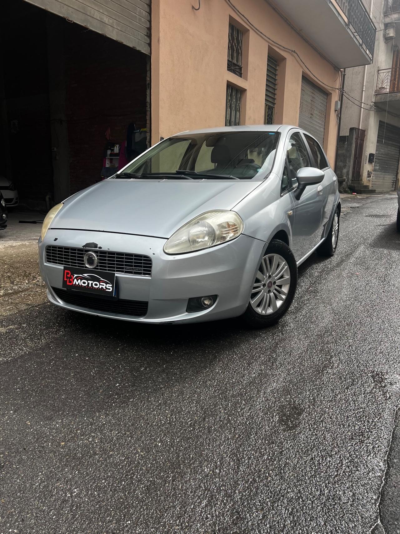 Fiat Grande Punto 1.3 MJT 75 CV 5 porte Dynamic