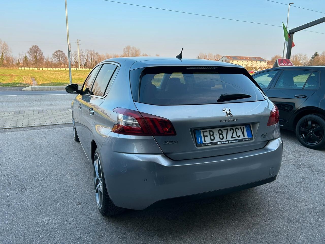 PEUGEOT 308 1.2 PureTech 130CV Allure - PANORAMA