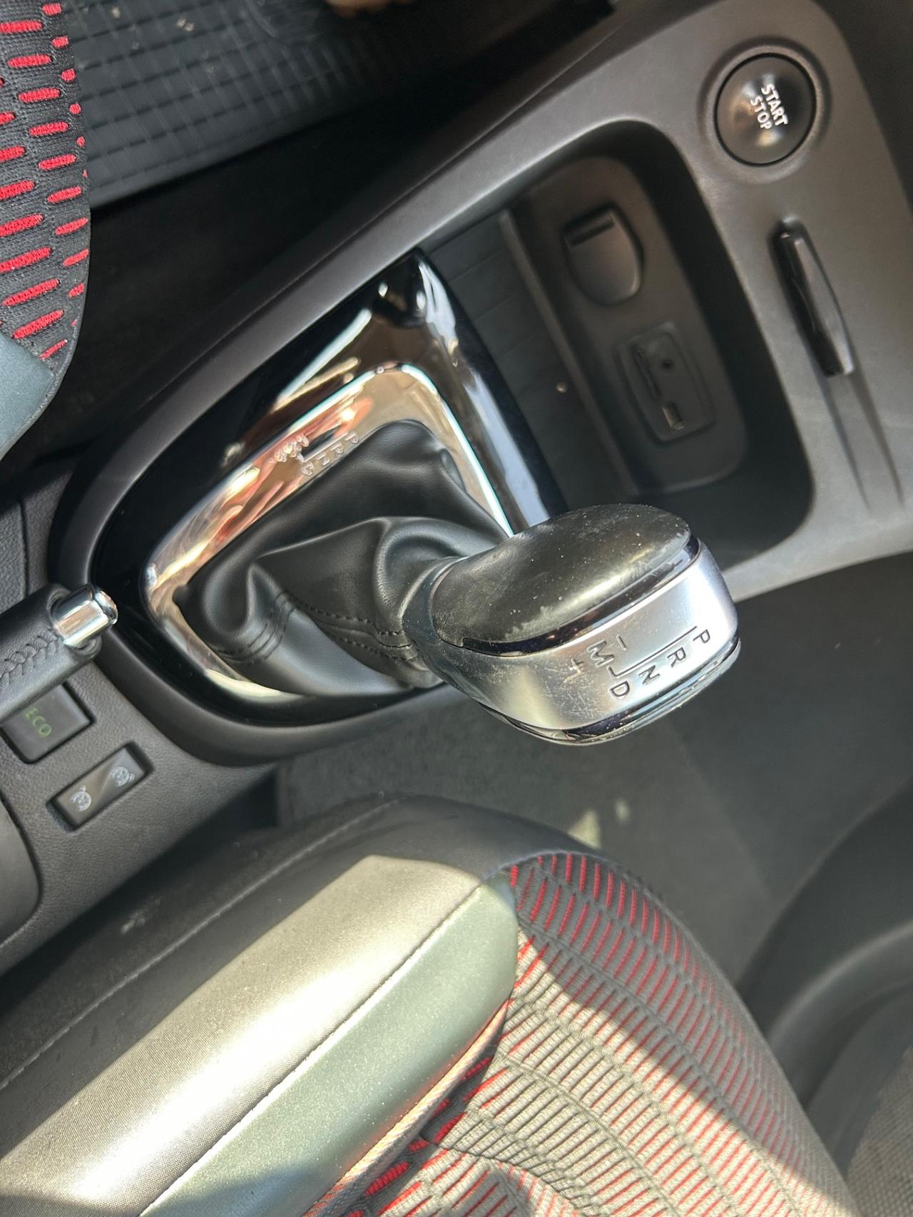 Renault Captur dCi 8V 90 CV EDC Start&Stop Energy Intens