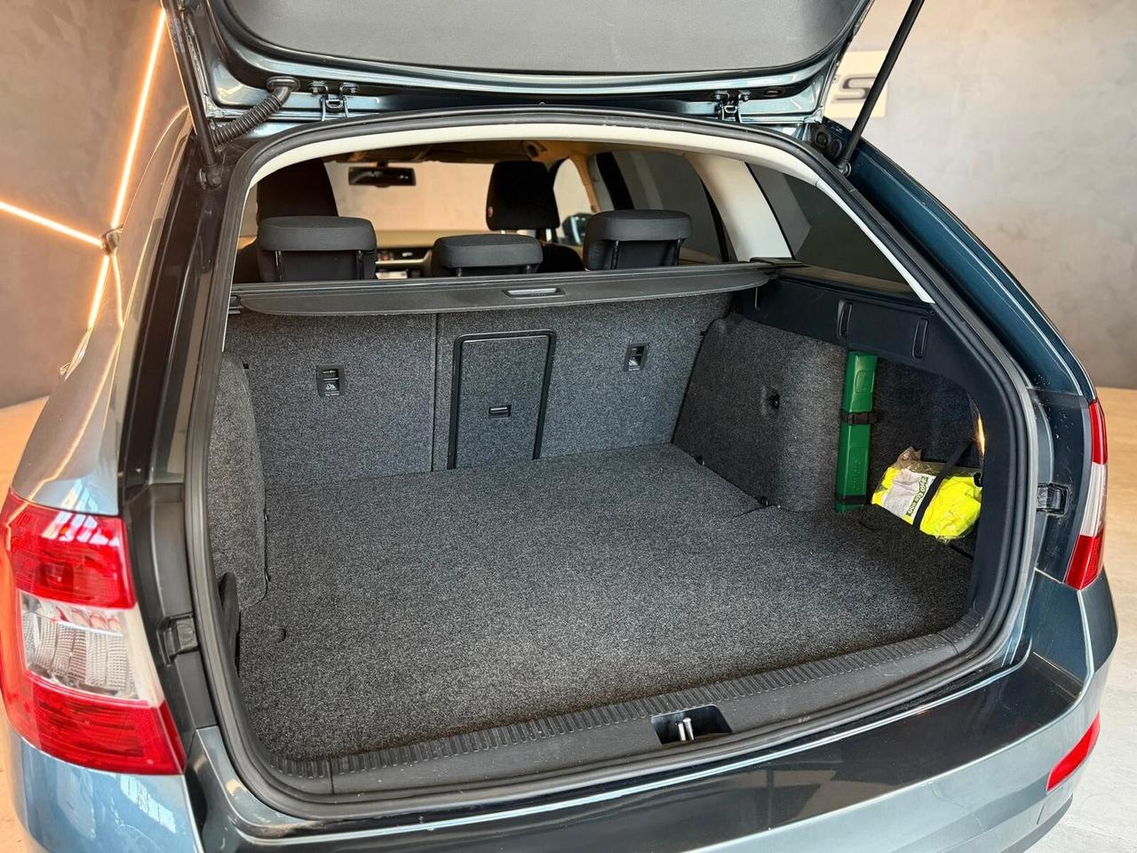 Skoda Octavia 1.4 TSI Wagon Ambition G-Tec