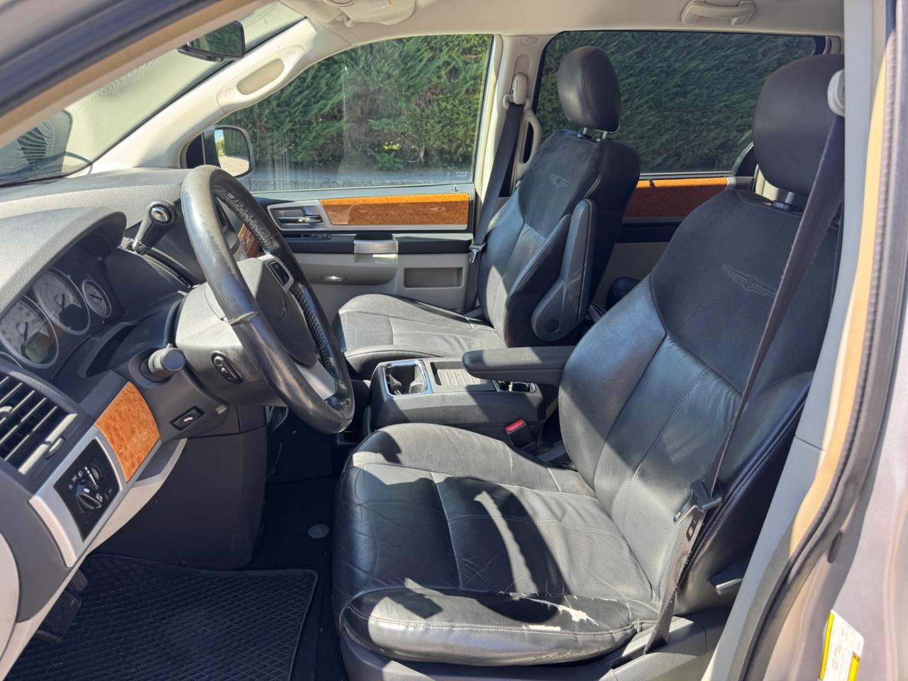 Chrysler Voyager Grand 2.8 CRD Limited 7 Posti