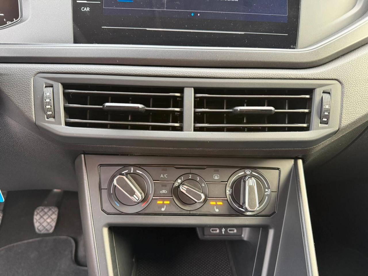 Volkswagen Polo TSI Life 80CV NEOPATENTATI