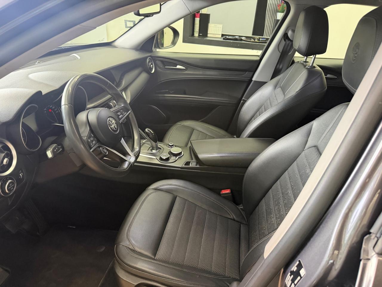 Alfa Romeo Stelvio 2.2 Turbodiesel 210 CV AT8 Q4 Business