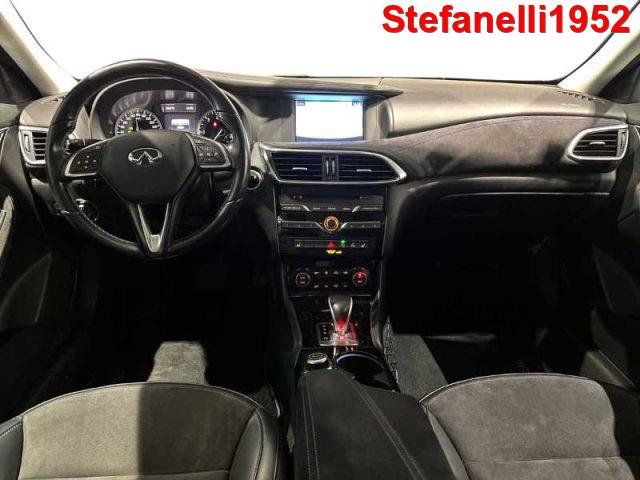 INFINITI Q30 - 1.5d Premium City Black 109cv dct