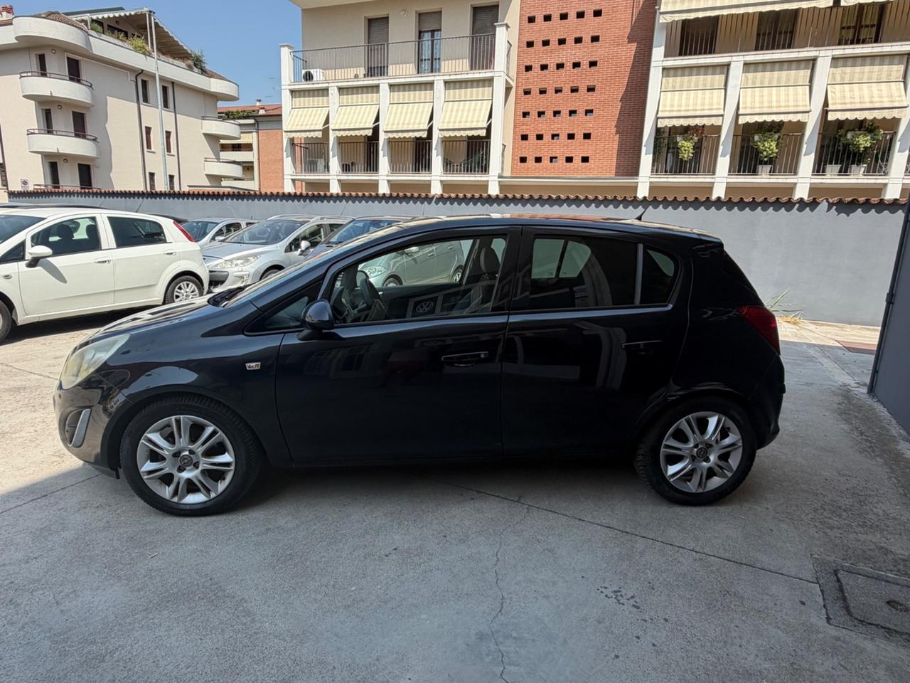 Opel Corsa 1.2 85CV 5 porte GPL-TECH Club