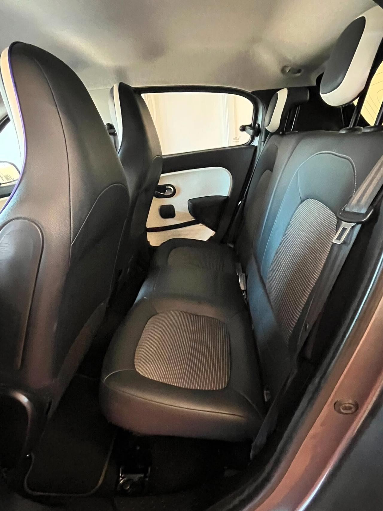 Renault Twingo 900 turbo 90 CV Automatica COSMIC