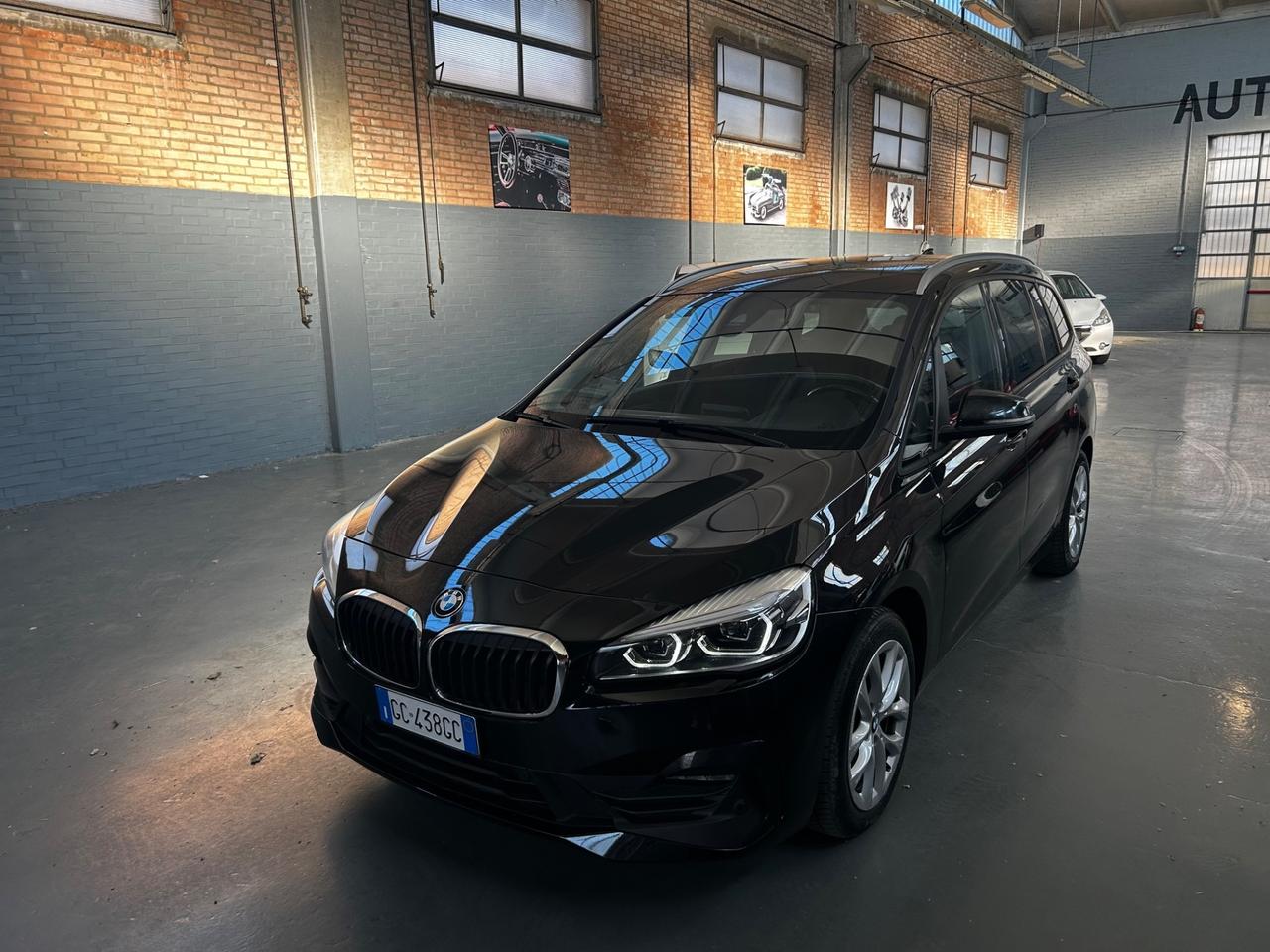 Bmw 218 gran tourer 7postiosti auto Full LED