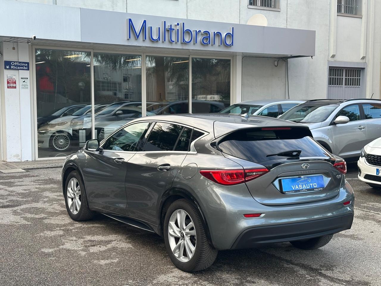 Infiniti Q30 1.5 diesel Premium Tech
