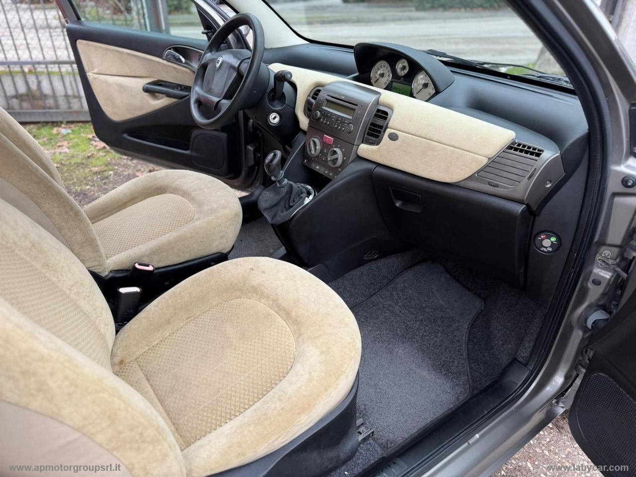 LANCIA Ypsilon 1.2 16V Argento