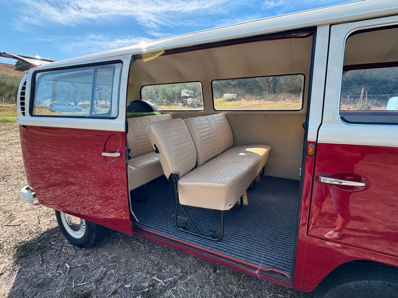 Volkswagen T2 bicolor