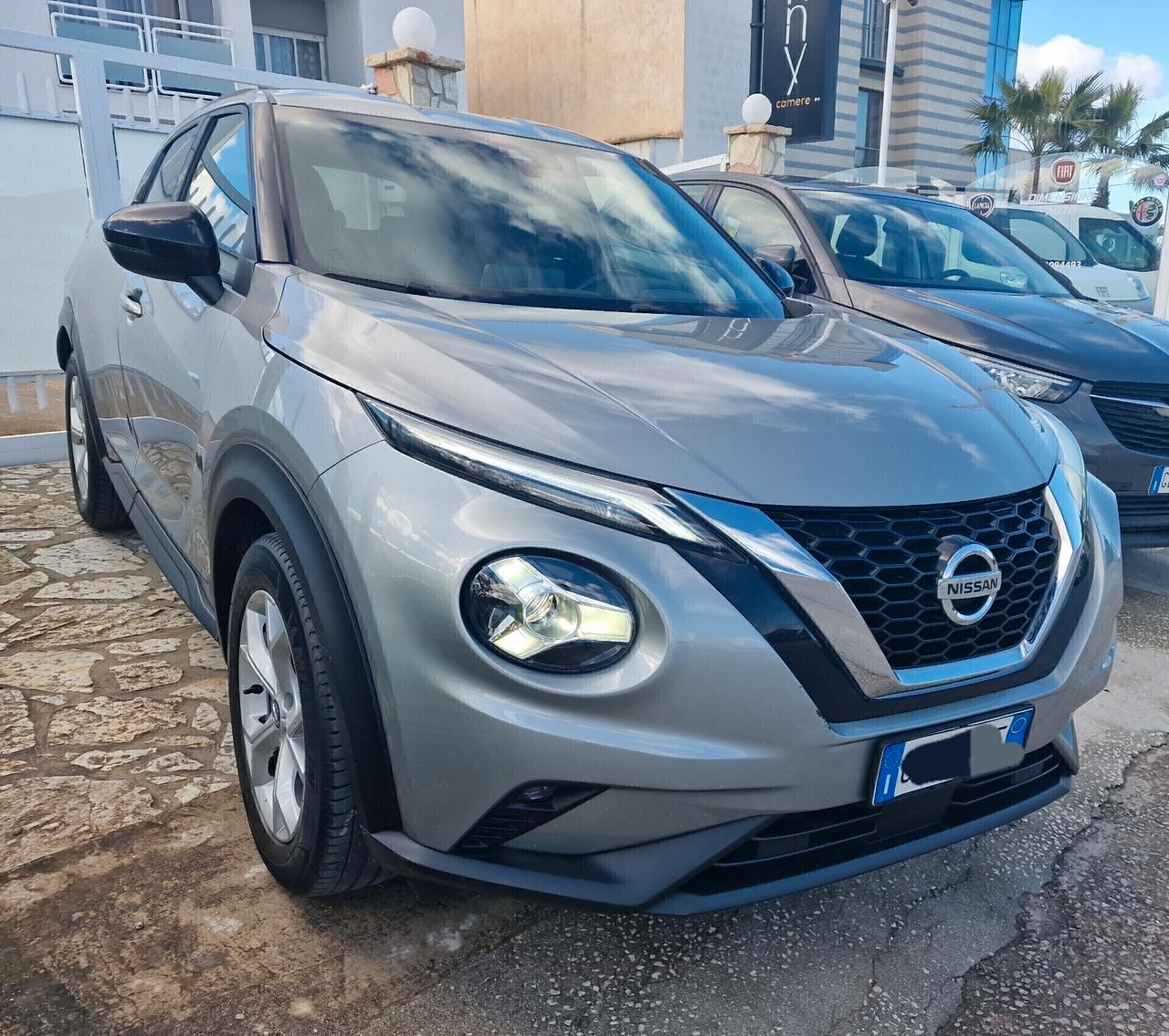 Nissan Juke 1.0 DIG-T 114 CV DCT N-Connecta